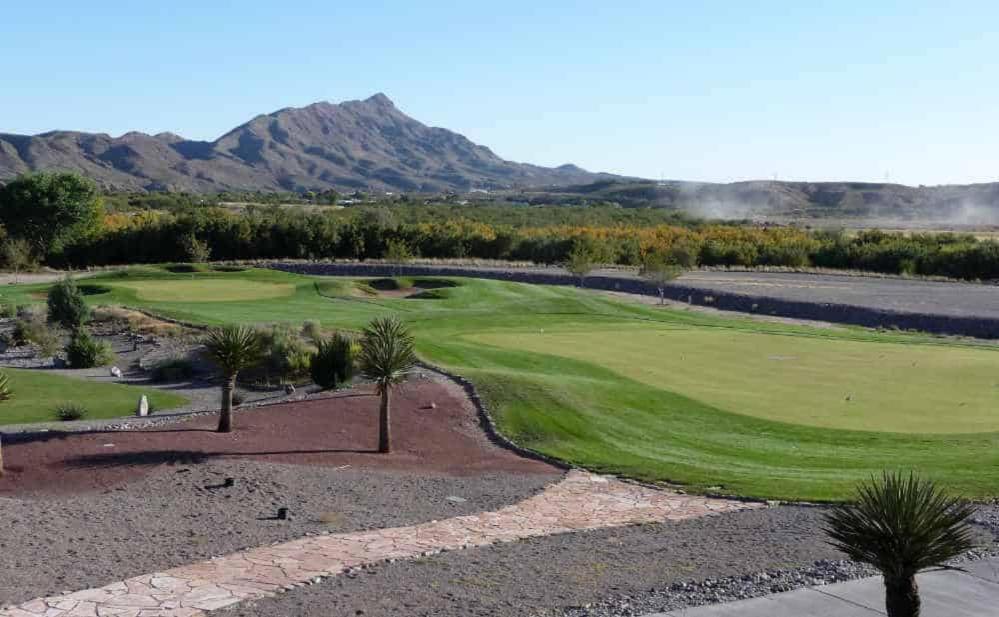 Turtleback Oasis - Minutes To Lake, Hot Springs, Golf - Luxurious, Spacious And Equipped Elephant Butte Bagian luar foto