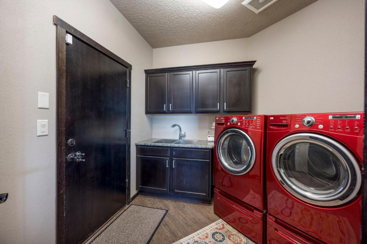 Turtleback Oasis - Minutes To Lake, Hot Springs, Golf - Luxurious, Spacious And Equipped Elephant Butte Bagian luar foto